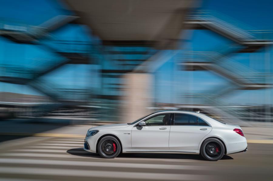  Mercedes-AMG S63 4Matic+ Lang 2017 года  (WW) (фото 75 из 105)